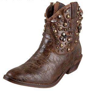 Steve Madden Broncco Studded Cowboy Booties 6 NWOT